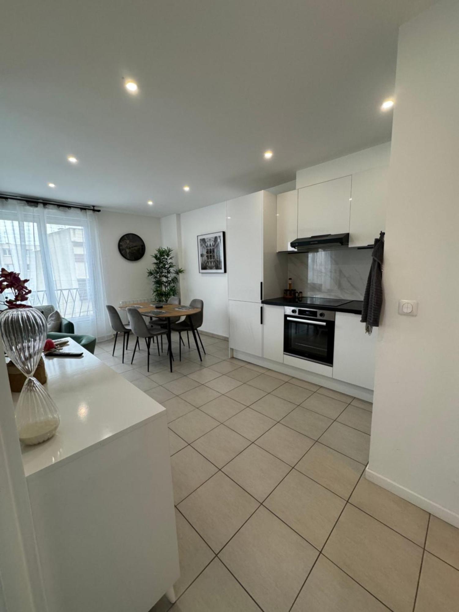 Appartement 2 Chambre Дранси Екстериор снимка